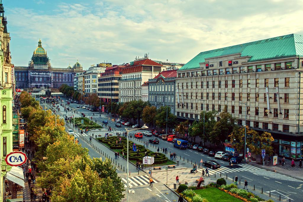 Meran Прага Екстериор снимка