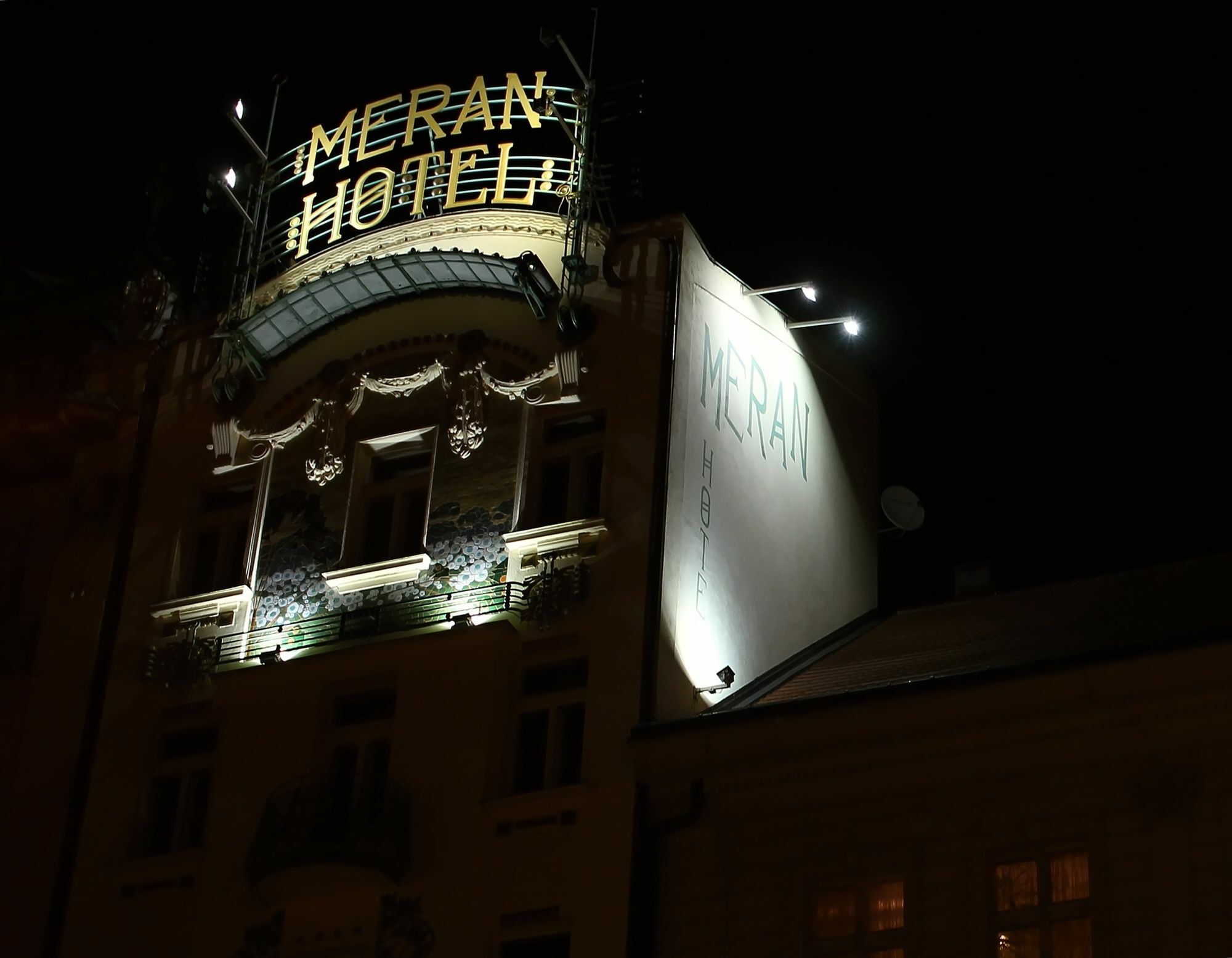 Meran Прага Екстериор снимка